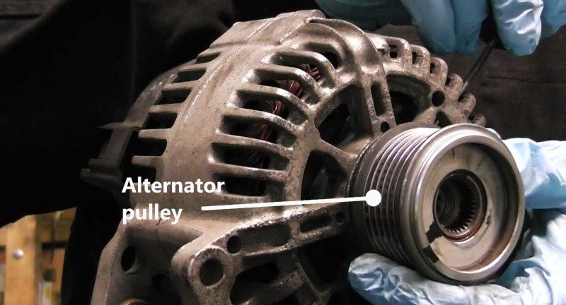 alternator-pulley Alternator pulley and bearing