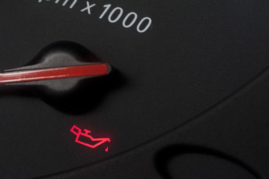 Checking engine oil level for excessive consumption