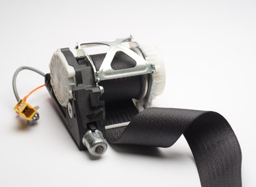 Seat belt that will not retract properly