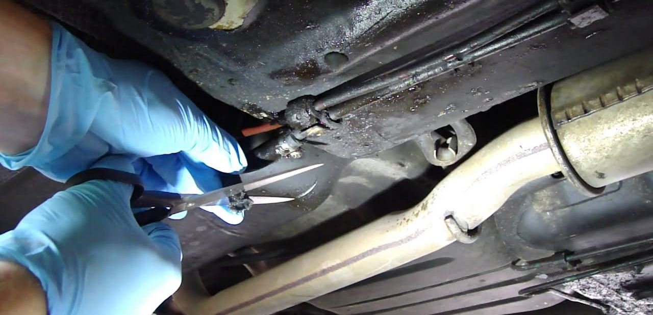fuel-hose-replacement-hamilton Replacing a corroded car fuel line