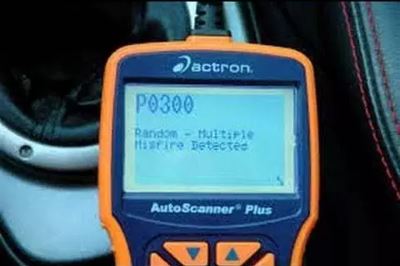 Diagnosing a P0300 random engine misfire fault