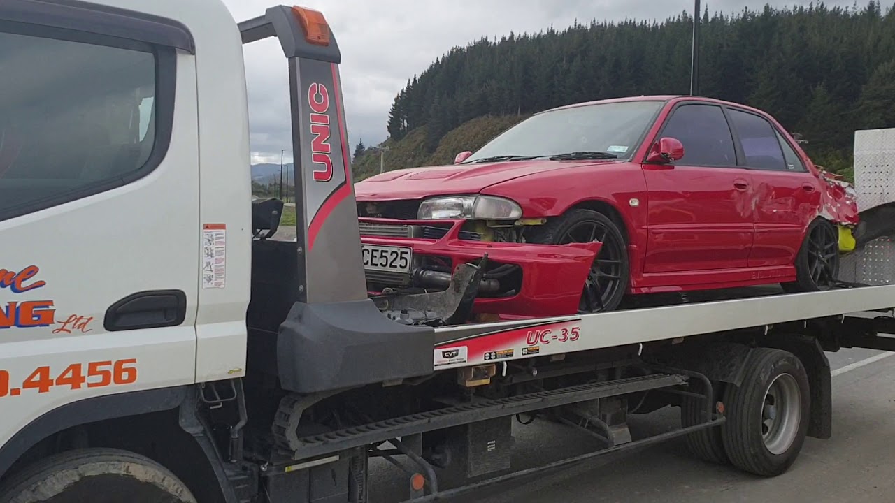 Car-on-flat-bed Car-on-flat-bed
