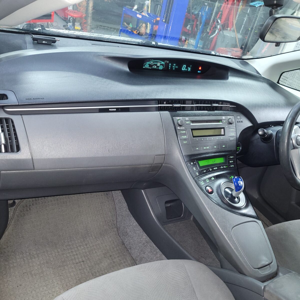 file-1752207120335-23393334 Toyota Prius interior dashboard and centre console