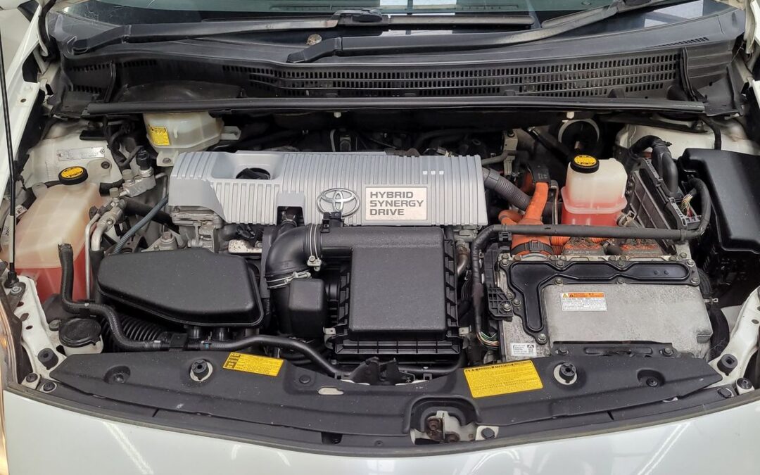 5 Common Hybrid Car Issues and Solutions