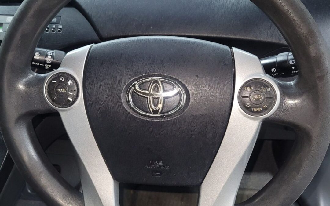 Loose Car Steering Wheel Tightening & Replacement in Hamilton
